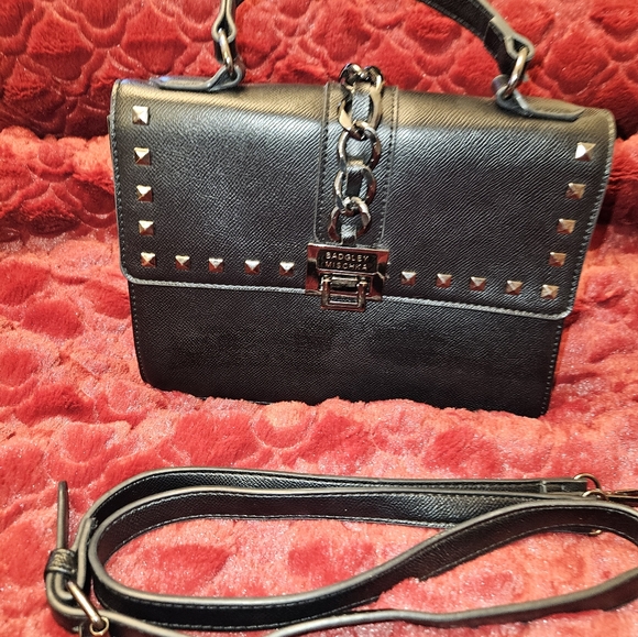 Badgley Mischka Vegan Leather Black Studded Chain Textured Top Single Handle Bag - Picture 10 of 15